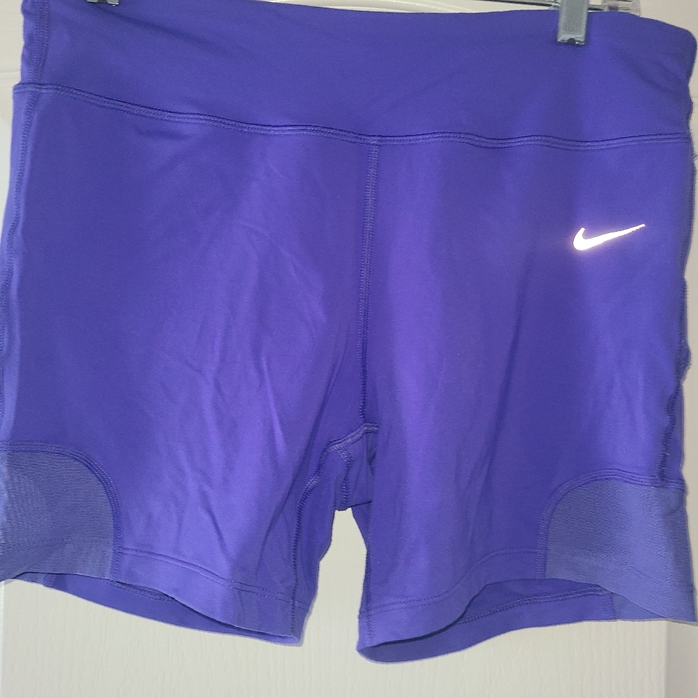Nike Shorts Pro Drifit Purple Woman Sz L